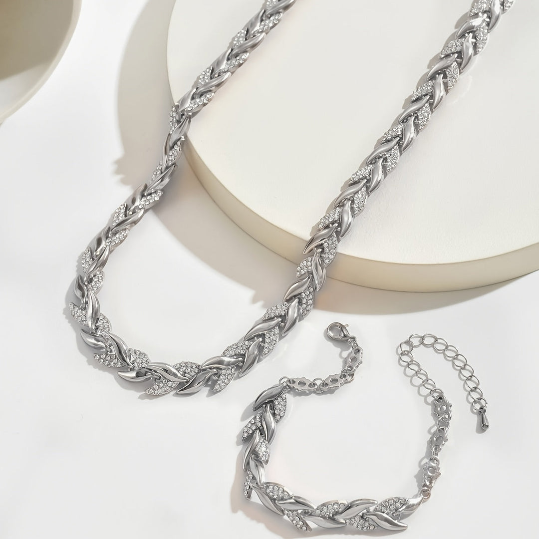 Set de bijuterii cu model „herringbone” și cristale