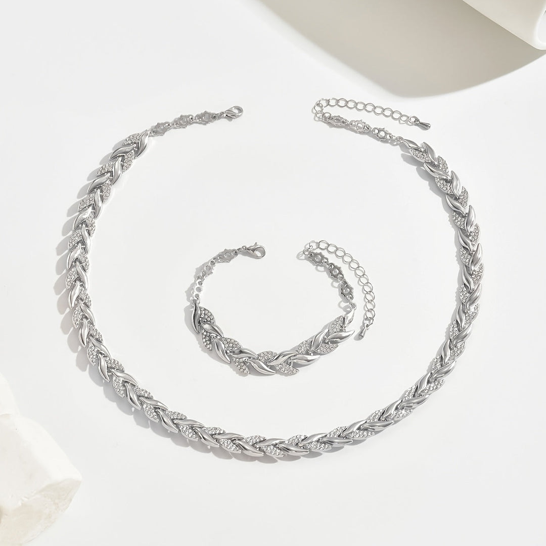 Set de bijuterii cu model „herringbone” și cristale